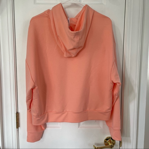 Puma Cropped Hoodie Large NWT - Picture 5 of 7